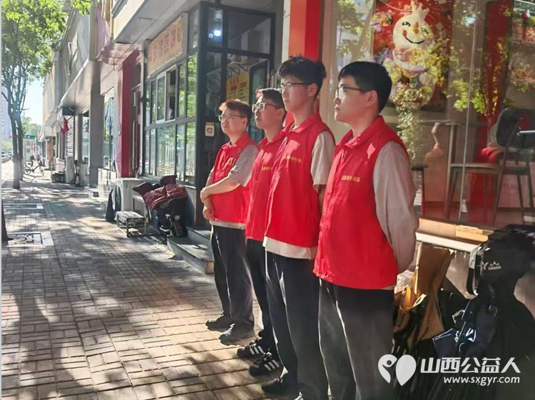 感谢所有在十五中助力高考的太原市志愿者小分队志愿者愿这份善意与温暖化作考生们笔下的生花妙笔也愿每一位默默奉献的志愿者在未来的日子里被世界温柔以待 - 第13张 - 山西公益人 感谢所有在十五中助力高考的太原市志愿者小分队志愿者愿这份善意与温暖化作考生们笔下的生花妙笔也愿每一位默默奉献的志愿者在未来的日子里被世界温柔以待 - 第13张