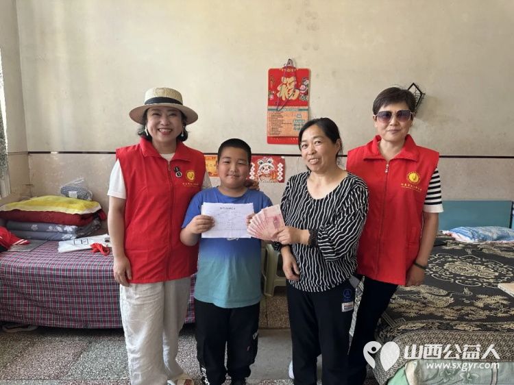 阳泉市义工联合会组织义工走进平定县娘子关镇、巨城镇和冶西镇，盂县牛村镇入户发放2026年助学金 - 第5张