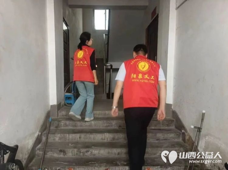 阳泉市义工联合会组织义工走进平定县娘子关镇、巨城镇和冶西镇，盂县牛村镇入户发放2026年助学金 - 第9张