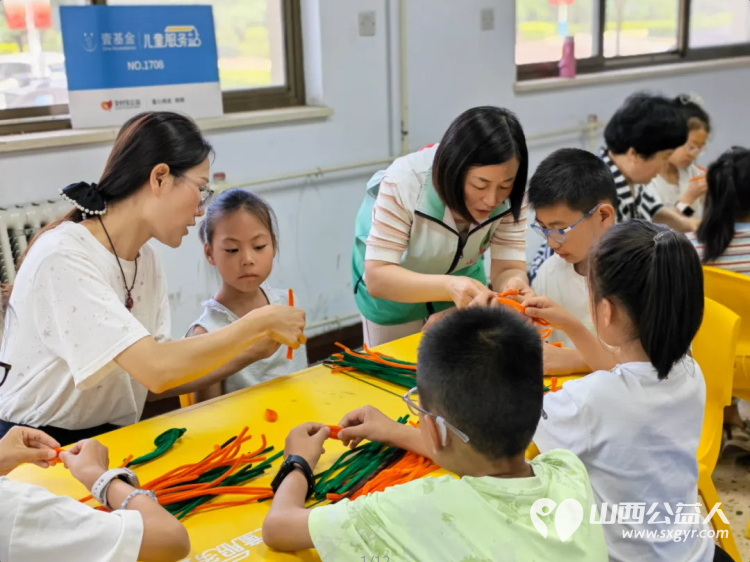 壹基金儿童服务站项目运城市相城社区儿童服务站举办 以花寄温情向阳赴新程 手工活动丰富辖区儿童课余文化生活助力少年儿童向阳而行逐光成长 - 第12张 - 山西公益人 壹基金儿童服务站项目运城市相城社区儿童服务站举办 以花寄温情向阳赴新程 手工活动丰富辖区儿童课余文化生活助力少年儿童向阳而行逐光成长 - 第12张