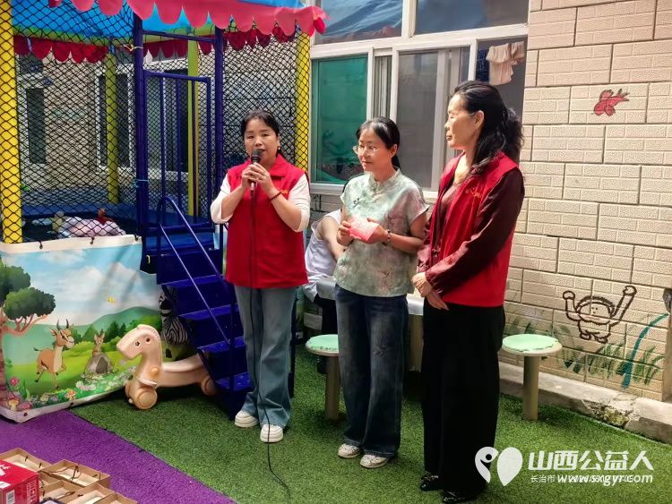 暖心相伴关爱同行守护特殊儿童纯真童年----长治市爱心妈妈志愿服务协会走进启明星智障儿童托养中心开展爱心帮扶活动捐助现金3000元个人捐助现金1000元及各种生活物资 - 第4张