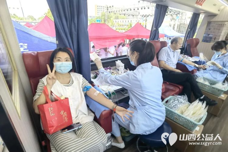 45600ml热血长治这里暖心一幕上演为生命接力 由长治市卫生健康委员会、长治市红十字会、长治市中心血站2026年世界献血者日主题宣传暨无偿献血宣传月启动仪式在我市举行 - 第6张 - 山西公益人 45600ml热血长治这里暖心一幕上演为生命接力 由长治市卫生健康委员会、长治市红十字会、长治市中心血站2026年世界献血者日主题宣传暨无偿献血宣传月启动仪式在我市举行 - 第6张