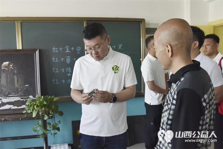 感谢太原天悦足球俱乐部携手太原市足协走进太原市灵星社区服务中心为孤独症孩子们创造更多参与社会融合的机会 - 第6张 - 山西公益人 感谢太原天悦足球俱乐部携手太原市足协走进太原市灵星社区服务中心为孤独症孩子们创造更多参与社会融合的机会 - 第6张