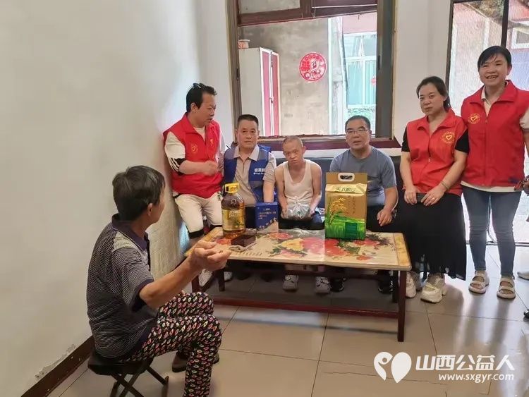 介休市公益事业促进会举办粽香迎端午·红心庆七一双节主题公益活动表彰了优秀志愿者慰问了8户居民赠送粽子米面油羊奶粉等爱心物资共同为困难群体筑牢温嗳防线 - 第10张 - 山西公益人 介休市公益事业促进会举办粽香迎端午·红心庆七一双节主题公益活动表彰了优秀志愿者慰问了8户居民赠送粽子米面油羊奶粉等爱心物资共同为困难群体筑牢温嗳防线 - 第10张