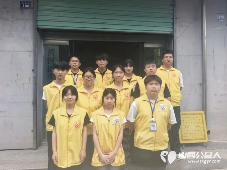 端午有爱温暖常在----河曲县爱华公益志愿者协会携手鼎盛果蔬批发带着32箱粽子走进巡镇养老院看望32位老人开展端午志愿服务活动用陪伴与温情为老人们送上节日的祝福与关怀 - 第15张 - 山西公益人 端午有爱温暖常在----河曲县爱华公益志愿者协会携手鼎盛果蔬批发带着32箱粽子走进巡镇养老院看望32位老人开展端午志愿服务活动用陪伴与温情为老人们送上节日的祝福与关怀 - 第15张