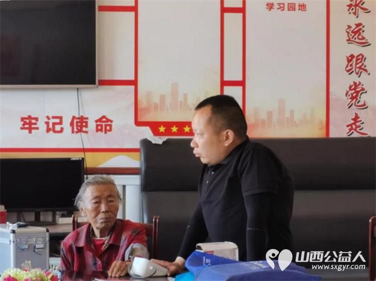 介休市敬老协会敬老爱老助老活动----走进义安镇孟村湾村为老人爱心理发体检让传统美德在朝夕相关中熠熠生辉 - 第23张