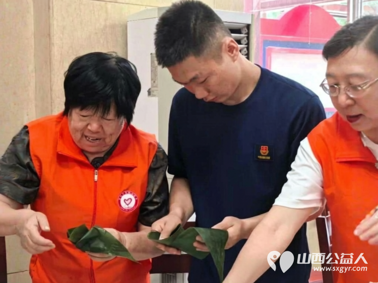 浓情端午进红门携手共包暖心粽----忻州市消防志愿者协会走进和平街消防站开展端午致敬消防主题活动与消防指战员共度温馨传统佳节将平安祝福融入节日互动之中 - 第16张 - 山西公益人 浓情端午进红门携手共包暖心粽----忻州市消防志愿者协会走进和平街消防站开展端午致敬消防主题活动与消防指战员共度温馨传统佳节将平安祝福融入节日互动之中 - 第16张