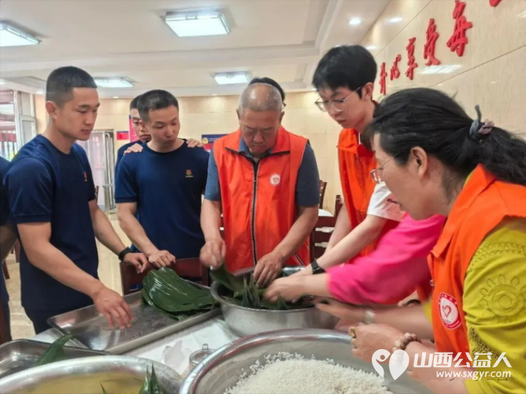 浓情端午进红门携手共包暖心粽----忻州市消防志愿者协会走进和平街消防站开展端午致敬消防主题活动与消防指战员共度温馨传统佳节将平安祝福融入节日互动之中 - 第13张 - 山西公益人 浓情端午进红门携手共包暖心粽----忻州市消防志愿者协会走进和平街消防站开展端午致敬消防主题活动与消防指战员共度温馨传统佳节将平安祝福融入节日互动之中 - 第13张