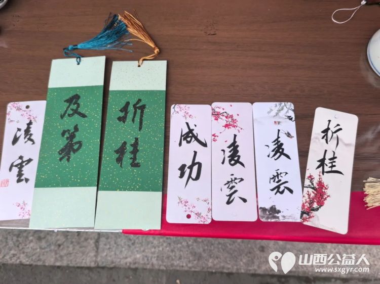 先锋力量 丨共青团吕梁市委部署各县市区团组织460余名青年志愿者全城守护暖心相伴传递着共青团组织和青年志愿者对考生的关爱与祝福 - 第38张
