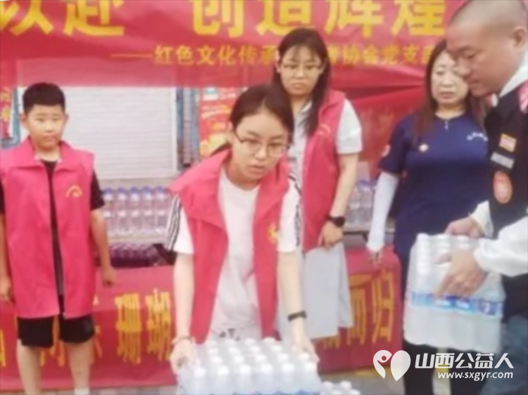 先锋力量 丨共青团吕梁市委部署各县市区团组织460余名青年志愿者全城守护暖心相伴传递着共青团组织和青年志愿者对考生的关爱与祝福 - 第25张