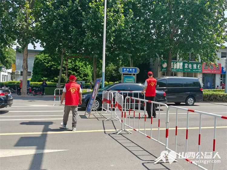 潞城区正能量公益协会以志愿之名为七一献礼为中考护航以暖心志愿行动助力考生顺利应考彰显党建引领公益服务的担当与风采 - 第12张