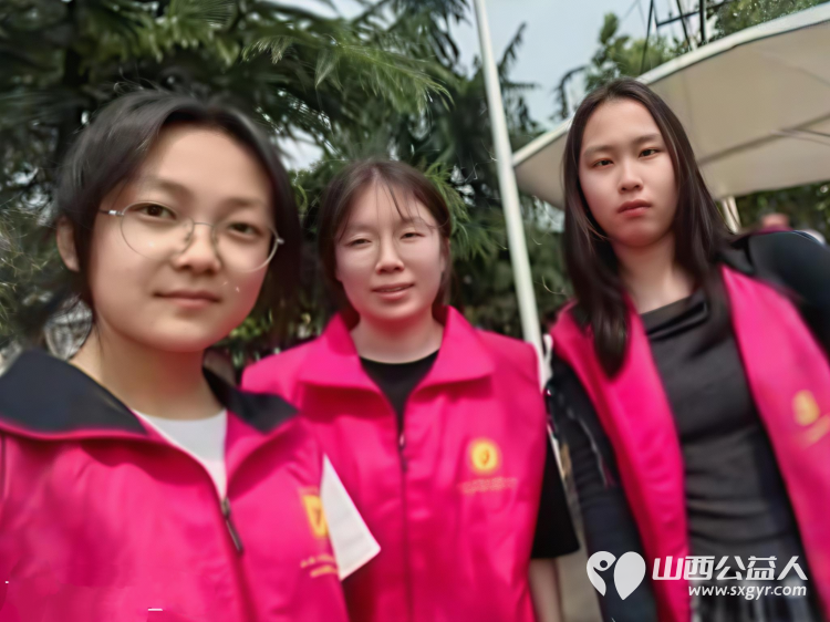 爱心护学岗暖心护成长----2026年5月阳泉市义工联合会护学岗服务护学岗服务共35次91人次参加服务服务时长共计5460分钟守护着小学生的上学平安路 - 第4张