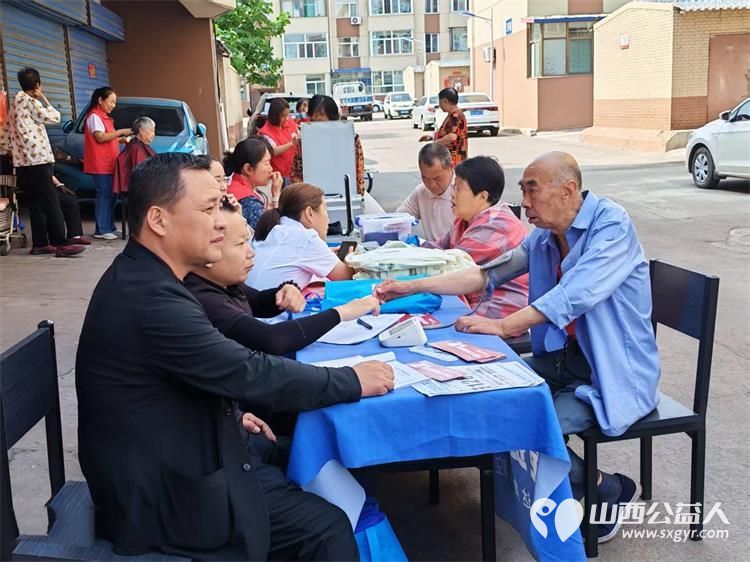 志愿服务进社区健康活动暖人心----介休市敬老协会2026年6月24日走进介休市西关街道汾秀街社区为社区所有老人爱心理发义诊温柔守护每位长者 - 第23张