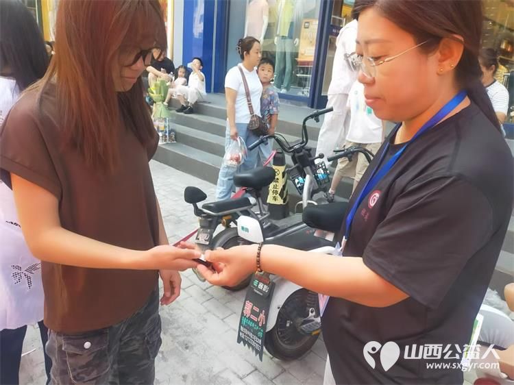 爱心护航中考温情助力逐梦----文水县爱心帮扶志愿者协会多方联动携手聚力在文水二中考点共同开展爱心送考为梦护航中考志愿服务活动助力更多青春梦想扬帆起航 - 第7张