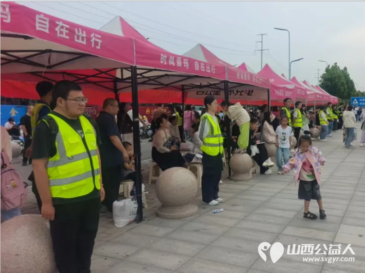 盛夏执光同心筑梦志愿护航中考----晋中市太谷区心连心志愿者守护少年逐梦之路奔赴太谷中学中考考点开展为期三天的爱心助考志愿服务活动 - 第9张