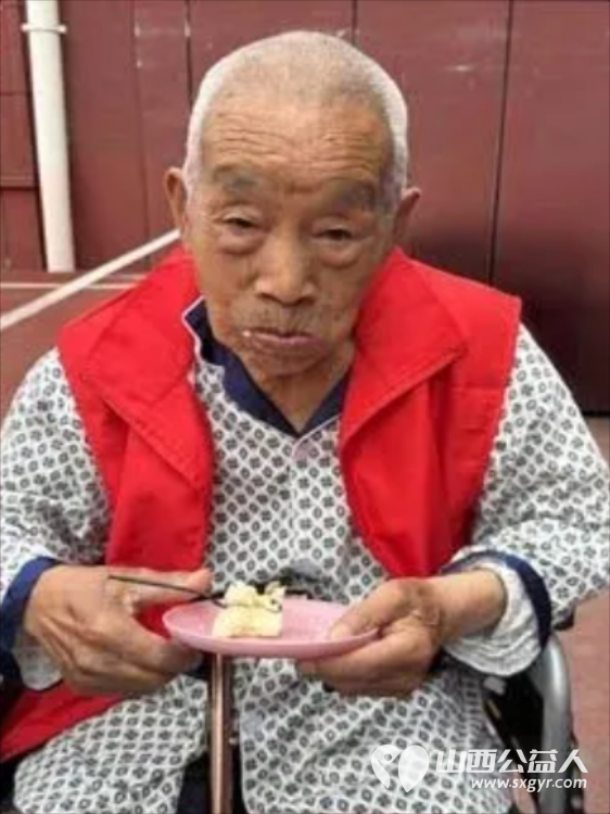 父爱绵长生辰温暖|太原市比家美养老院双份暖意温暖相伴夕阳红致敬院内可敬可爱的父辈长者们为生辰寿星庆福寿暖时光 - 第27张 - 山西公益人 父爱绵长生辰温暖|太原市比家美养老院双份暖意温暖相伴夕阳红致敬院内可敬可爱的父辈长者们为生辰寿星庆福寿暖时光 - 第27张