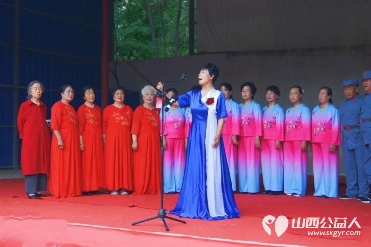 迎七一感党恩百年征程为民造福颂党歌念党情民族复兴再创伟业----长治正能量公益协会志愿服务团队三队联手屯留区晨曦合唱团在屯留区姚家岭村举办歌颂伟大的党文艺演出活动 - 第23张