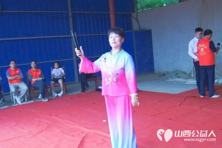迎七一感党恩百年征程为民造福颂党歌念党情民族复兴再创伟业----长治正能量公益协会志愿服务团队三队联手屯留区晨曦合唱团在屯留区姚家岭村举办歌颂伟大的党文艺演出活动 - 第27张