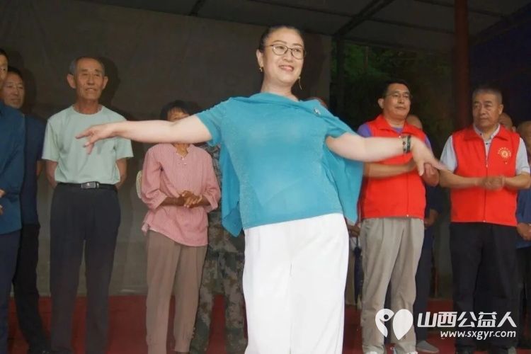 迎七一感党恩百年征程为民造福颂党歌念党情民族复兴再创伟业----长治正能量公益协会志愿服务团队三队联手屯留区晨曦合唱团在屯留区姚家岭村举办歌颂伟大的党文艺演出活动 - 第24张