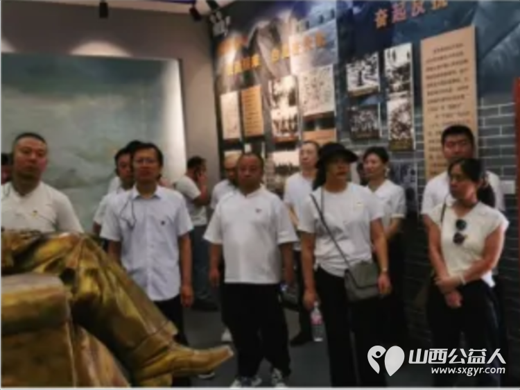 信念如磐久久为功----太原市环卫清洁和生活垃圾转运中心组织全体党员走进小店区西蒲村“《论持久战》在山西”展览馆开展了一场既有思想深度又富情感温度的主题党日活动 - 第3张 - 山西公益人 信念如磐久久为功----太原市环卫清洁和生活垃圾转运中心组织全体党员走进小店区西蒲村“《论持久战》在山西”展览馆开展了一场既有思想深度又富情感温度的主题党日活动 - 第3张
