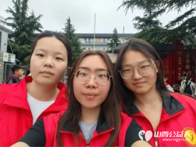 爱心护学岗暖心护成长----阳泉市义工联合会2026年6月组织阳泉义工参加护学岗服务守护着小学生的上学平安路 - 第6张 - 山西公益人 爱心护学岗暖心护成长----阳泉市义工联合会2026年6月组织阳泉义工参加护学岗服务守护着小学生的上学平安路 - 第6张