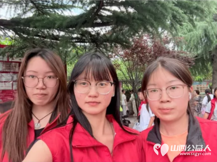 爱心护学岗暖心护成长----阳泉市义工联合会2026年6月组织阳泉义工参加护学岗服务守护着小学生的上学平安路 - 第8张 - 山西公益人 爱心护学岗暖心护成长----阳泉市义工联合会2026年6月组织阳泉义工参加护学岗服务守护着小学生的上学平安路 - 第8张