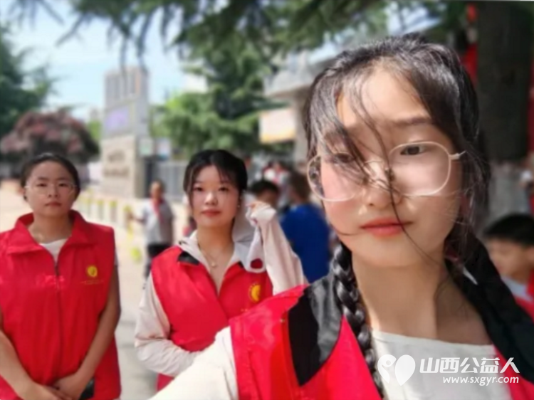 爱心护学岗暖心护成长----阳泉市义工联合会2026年6月组织阳泉义工参加护学岗服务守护着小学生的上学平安路 - 第4张 - 山西公益人 爱心护学岗暖心护成长----阳泉市义工联合会2026年6月组织阳泉义工参加护学岗服务守护着小学生的上学平安路 - 第4张
