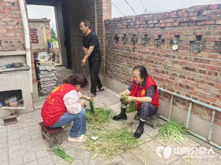 阳泉市义工联合会2026年6月幸福家园敬老服务40名义工服务了19次对新市街等社区的13位服务对象提供了志愿服务以平凡陪伴延续义工之间的真挚情谊 - 第10张 - 山西公益人 阳泉市义工联合会2026年6月幸福家园敬老服务40名义工服务了19次对新市街等社区的13位服务对象提供了志愿服务以平凡陪伴延续义工之间的真挚情谊 - 第10张
