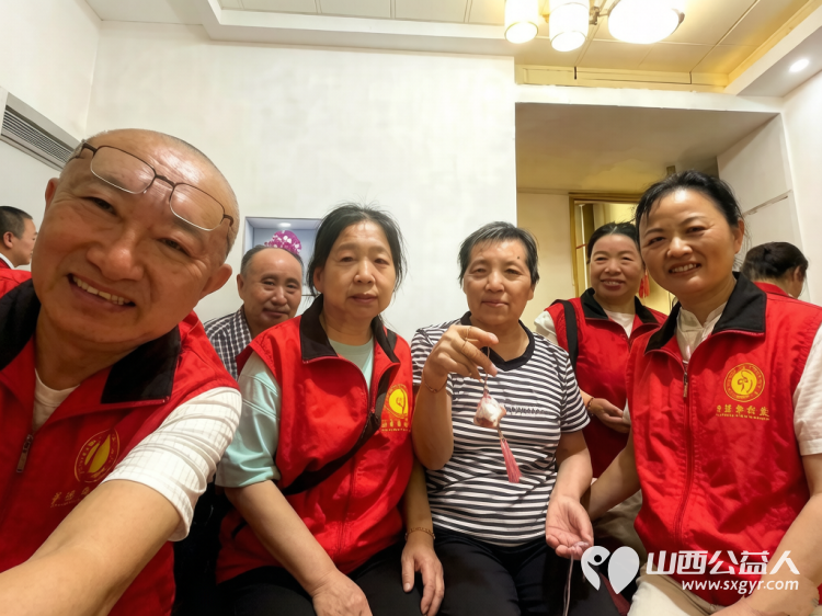 阳泉市义工联合会2026年6月幸福家园敬老服务40名义工服务了19次对新市街等社区的13位服务对象提供了志愿服务以平凡陪伴延续义工之间的真挚情谊 - 第29张 - 山西公益人 阳泉市义工联合会2026年6月幸福家园敬老服务40名义工服务了19次对新市街等社区的13位服务对象提供了志愿服务以平凡陪伴延续义工之间的真挚情谊 - 第29张
