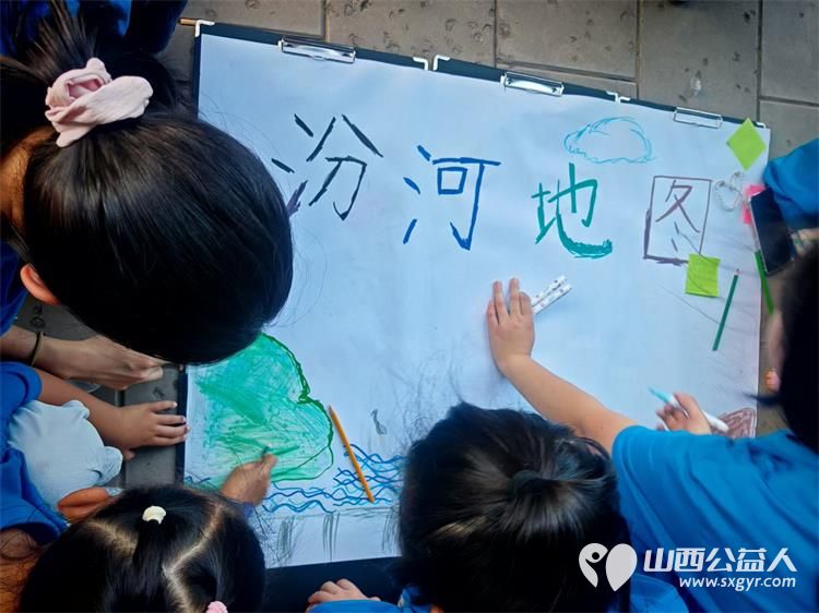 太原市儿童友好促进会儿童公益专委会组织志愿者小朋友们在临汾的汾河边表达着对生态对地球的保护 - 第2张 - 山西公益人 太原市儿童友好促进会儿童公益专委会组织志愿者小朋友们在临汾的汾河边表达着对生态对地球的保护 - 第2张