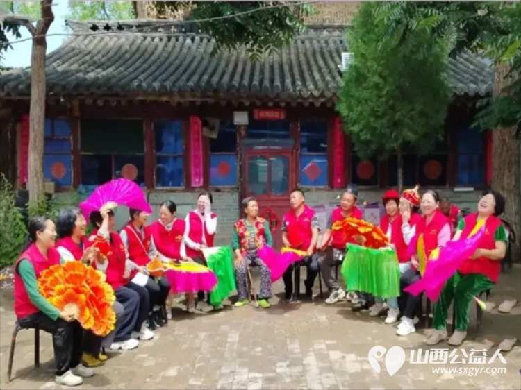 风雨同心助农售杏温情传递双向温暖----忻州市爱心公益协会帮助志愿者王秀平韩沟村家中60棵彩虹杏的采摘工作采摘杏子1100余斤捐赠至5所光荣院养老院及特殊教育学校 - 第21张 - 山西公益人 风雨同心助农售杏温情传递双向温暖----忻州市爱心公益协会帮助志愿者王秀平韩沟村家中60棵彩虹杏的采摘工作采摘杏子1100余斤捐赠至5所光荣院养老院及特殊教育学校 - 第21张