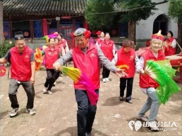 风雨同心助农售杏温情传递双向温暖----忻州市爱心公益协会帮助志愿者王秀平韩沟村家中60棵彩虹杏的采摘工作采摘杏子1100余斤捐赠至5所光荣院养老院及特殊教育学校 - 第24张 - 山西公益人 风雨同心助农售杏温情传递双向温暖----忻州市爱心公益协会帮助志愿者王秀平韩沟村家中60棵彩虹杏的采摘工作采摘杏子1100余斤捐赠至5所光荣院养老院及特殊教育学校 - 第24张