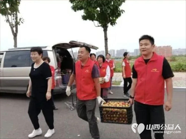 风雨同心助农售杏温情传递双向温暖----忻州市爱心公益协会帮助志愿者王秀平韩沟村家中60棵彩虹杏的采摘工作采摘杏子1100余斤捐赠至5所光荣院养老院及特殊教育学校 - 第28张 - 山西公益人 风雨同心助农售杏温情传递双向温暖----忻州市爱心公益协会帮助志愿者王秀平韩沟村家中60棵彩虹杏的采摘工作采摘杏子1100余斤捐赠至5所光荣院养老院及特殊教育学校 - 第28张