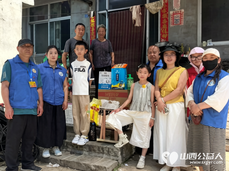 传承纪兰志温情暖人心----长治市小雨点公益志愿者协会思源组开展庆七一主题党日活动暨平顺公益行走访了七家孤寡老人家庭共捐赠总价值5000元的款物 - 第9张 - 山西公益人 传承纪兰志温情暖人心----长治市小雨点公益志愿者协会思源组开展庆七一主题党日活动暨平顺公益行走访了七家孤寡老人家庭共捐赠总价值5000元的款物 - 第9张
