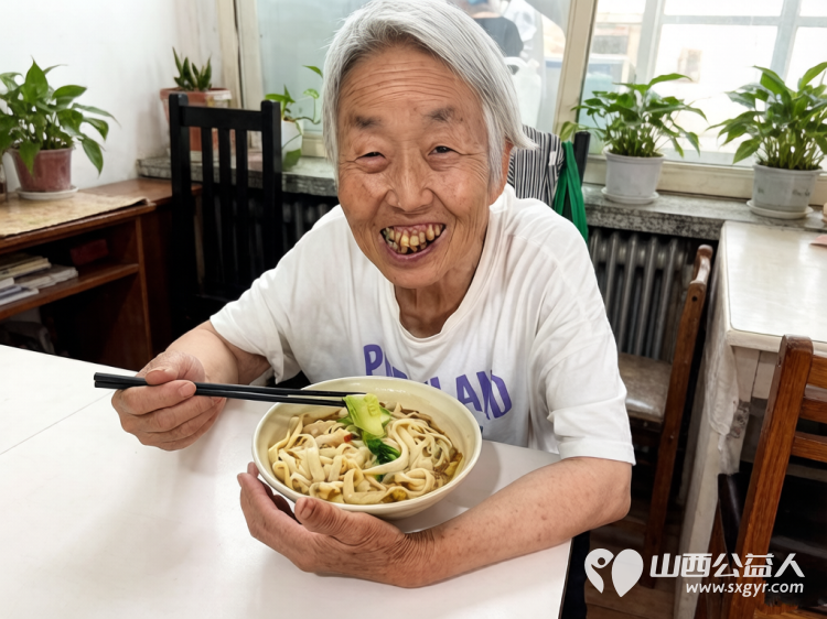 一碗热面暖人心文化健体添温情----长治市小雨点公益志愿者协会思源组7月6日在长治市雨花斋二部开展免费供餐暖心公益活动 - 第23张