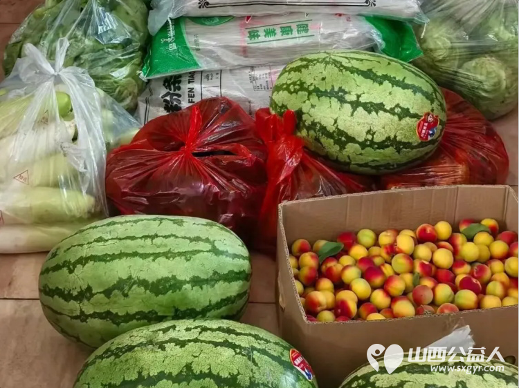 一碗热面暖人心文化健体添温情----长治市小雨点公益志愿者协会思源组7月6日在长治市雨花斋二部开展免费供餐暖心公益活动 - 第9张