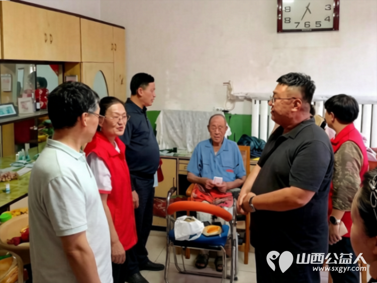 文化下乡暖人心爱心慰问情意浓----忻州市爱心公益协会走进忻府区兰村乡晏村开展慰问演出还为晏村十三户困难家庭发放了慰问礼品将社会大家庭的温暖切实传递到群众手中 - 第7张