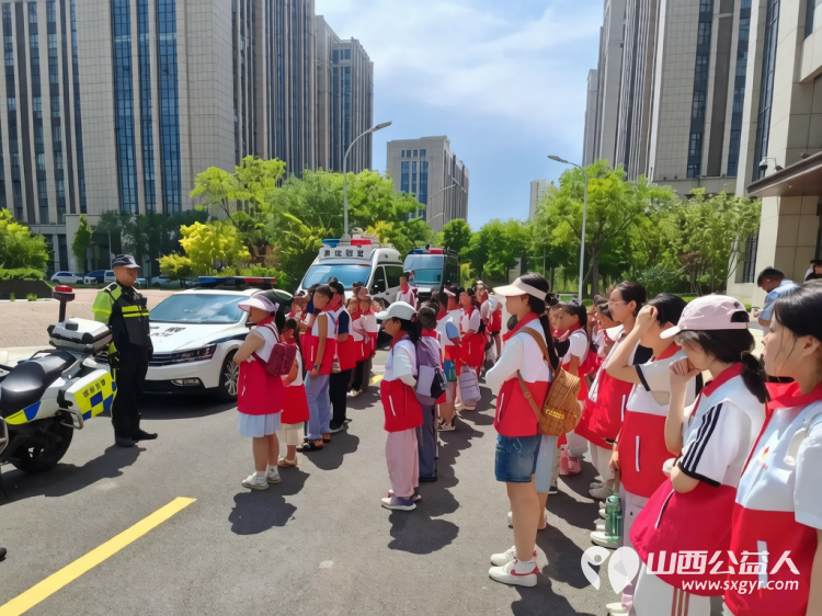 山西省第五届红十字小小宣讲员活动在太原市开展交通安全专题培训引导小小宣讲员零距离学习交通安全知识筑牢群众日常出行安全防线 - 第1张
