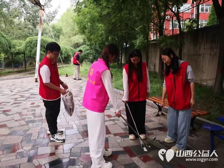 守护河湖保生态----文水县爱心帮扶志愿者协会组织返乡大学生志愿者开展返乡学子关爱河湖保护母亲河净滩护河系列志愿服务活动以青春力量践行生态文明理念 - 第7张 - 山西公益人 守护河湖保生态----文水县爱心帮扶志愿者协会组织返乡大学生志愿者开展返乡学子关爱河湖保护母亲河净滩护河系列志愿服务活动以青春力量践行生态文明理念 - 第7张