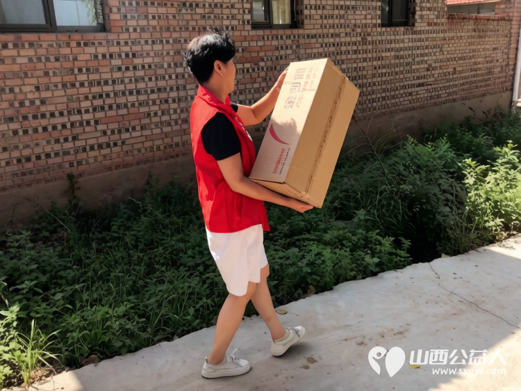 一缕夏日温情守护乡间孤老----长治圆梦公益志愿者奔赴沁县徐村、清河村开启专项敬老公益活动走访8户特殊孤寡困难老人用米面粮油被褥衣物与长久陪伴为长者送去夏日暖意 - 第21张 - 山西公益人 一缕夏日温情守护乡间孤老----长治圆梦公益志愿者奔赴沁县徐村、清河村开启专项敬老公益活动走访8户特殊孤寡困难老人用米面粮油被褥衣物与长久陪伴为长者送去夏日暖意 - 第21张