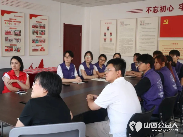 盐湖区志愿者协会联合运城学院应用化学系组织三下乡实践活动 参观协会阵地学习先进事迹开展交通法规宣传开展环境整治活动陪伴困境儿童爱心早餐免费发放服务 - 第15张