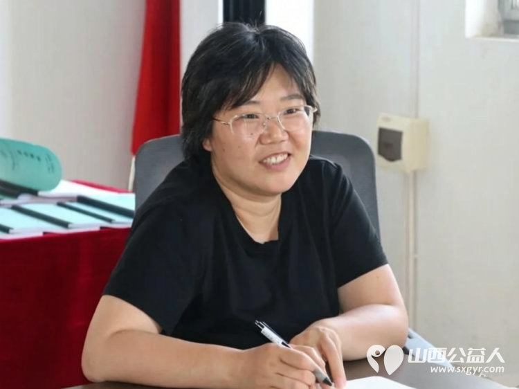 盐湖区志愿者协会联合运城学院应用化学系组织三下乡实践活动 参观协会阵地学习先进事迹开展交通法规宣传开展环境整治活动陪伴困境儿童爱心早餐免费发放服务 - 第17张