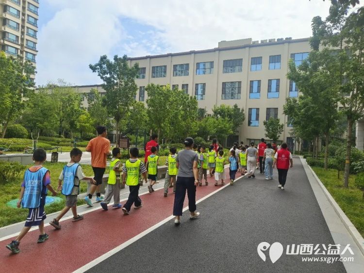 多彩夏日伴成长----运城市爱心驿站社会工作服务中心在华源豪庭社区暑期托管班解锁少年缤纷假期孩子们在课堂中收获成长开阔视野 - 第10张 - 山西公益人 多彩夏日伴成长----运城市爱心驿站社会工作服务中心在华源豪庭社区暑期托管班解锁少年缤纷假期孩子们在课堂中收获成长开阔视野 - 第10张