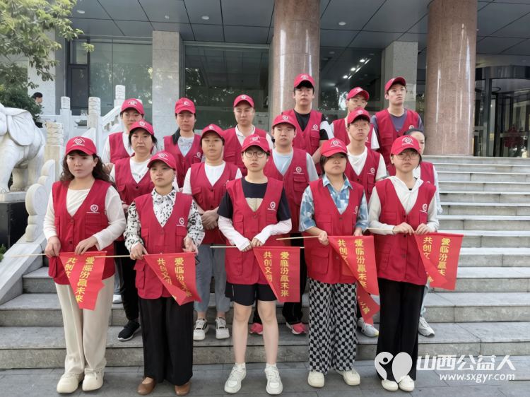 文明交通劝导温情守护出行路----临汾市文明交通志愿者协会组织志愿者在水厂十字岗开展常态化文明交通劝导志愿服务过往市民纷纷为志愿者热心举动点赞 - 第1张