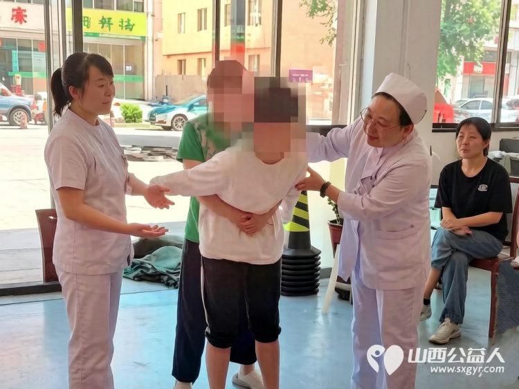 朔州市大医院志愿者护理服务团队走进特殊机构慧灵·尚德乐障碍者赋能中心用爱守护特殊群体为中心特殊学员送上实用急救课堂 - 第4张