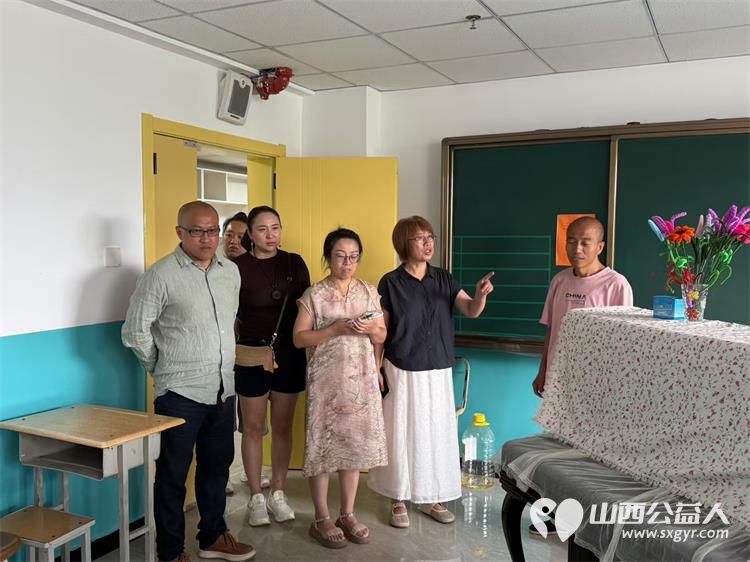 感谢山西中医药大学和长治医学院走进太原市灵星社区服务中心了解孤独症孩子的康复训练托养及技能培训情况 - 第2张 - 山西公益人 感谢山西中医药大学和长治医学院走进太原市灵星社区服务中心了解孤独症孩子的康复训练托养及技能培训情况 - 第2张