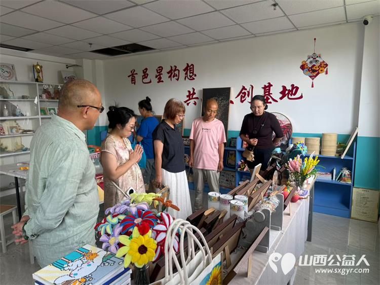 感谢山西中医药大学和长治医学院走进太原市灵星社区服务中心了解孤独症孩子的康复训练托养及技能培训情况 - 第1张 - 山西公益人 感谢山西中医药大学和长治医学院走进太原市灵星社区服务中心了解孤独症孩子的康复训练托养及技能培训情况 - 第1张