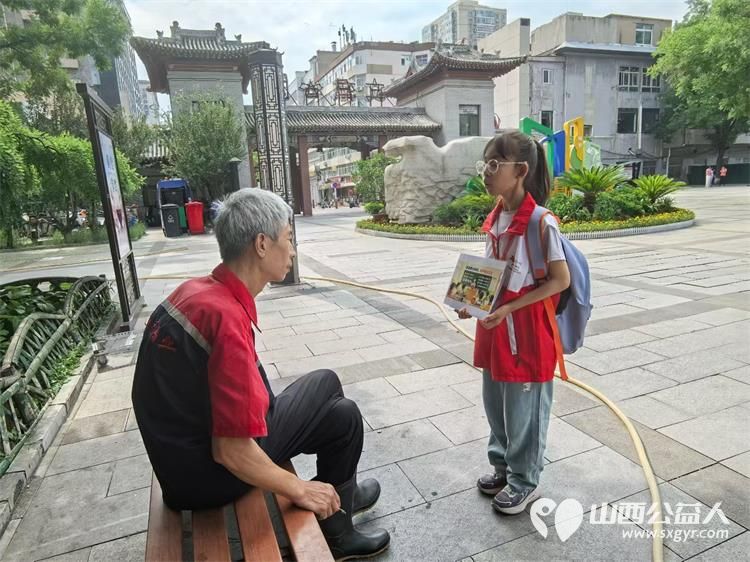 走进太原市文瀛公园您会看见身着红十字志愿马甲的山西省红十字小小宣讲员正在开展公益宣讲如果偶遇孩子们欢迎您驻足静静聆听多给予鼓励也留下宝贵建议 - 第16张 - 山西公益人 走进太原市文瀛公园您会看见身着红十字志愿马甲的山西省红十字小小宣讲员正在开展公益宣讲如果偶遇孩子们欢迎您驻足静静聆听多给予鼓励也留下宝贵建议 - 第16张