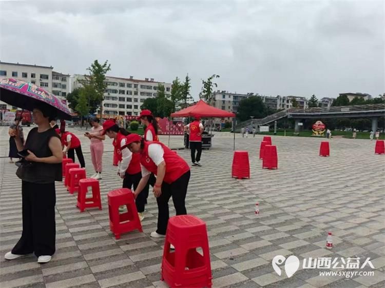 志愿暖民心文艺进基层----潞城区正能量公益协会助力山西省总工会三送三进慰问演出志愿服务传递爱心与温暖以志愿微光汇聚文明暖流 - 第16张 - 山西公益人 志愿暖民心文艺进基层----潞城区正能量公益协会助力山西省总工会三送三进慰问演出志愿服务传递爱心与温暖以志愿微光汇聚文明暖流 - 第16张