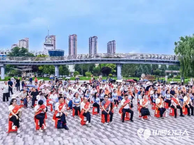 志愿暖民心文艺进基层----潞城区正能量公益协会助力山西省总工会三送三进慰问演出志愿服务传递爱心与温暖以志愿微光汇聚文明暖流 - 第21张 - 山西公益人 志愿暖民心文艺进基层----潞城区正能量公益协会助力山西省总工会三送三进慰问演出志愿服务传递爱心与温暖以志愿微光汇聚文明暖流 - 第21张